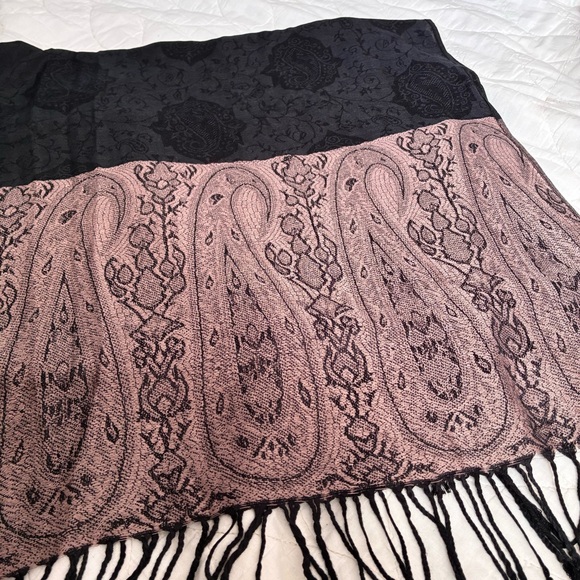 100% Cashmere Pashmina Scarf Two-Toned Elegant Design NWOT - Picture 1 of 4